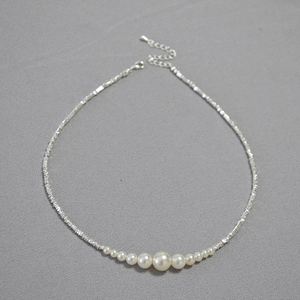 Irregular silver beads and pearls necklace with adjustable silver chain for women