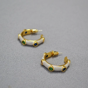 Gold-plated 925 silver C-hoop earrings with white enamel and colorful cubic zirconia
