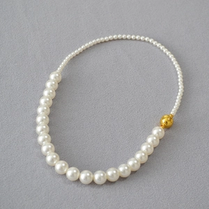 Elegante collana di perle con perle graduate e chiusura magnetica in oro di lusso