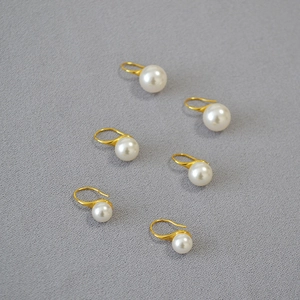Boucles D'oreilles Crochet Künstliche Perle Élégantes Laiton Plaqué Or Minimalistes Rondes Imitation Künstliche Perle Bijoux Pour Femmes Mode Bureau