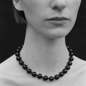 Vintage chunky black agate beaded necklace with large round stones and ingot clasp