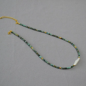 Bohemian necklace with turquoise beads, baroque pearl and golden lobster clasp