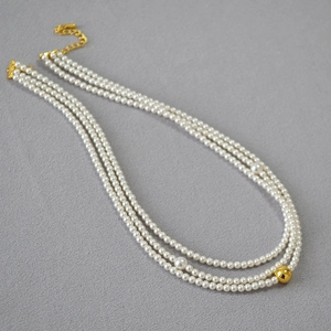 Elegant Triple Layer Imitation Artificial Pearl Necklace With Gold Plated Copper Bead Vintage Hepburn Style For Women Adjustable