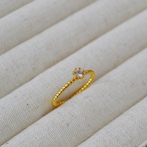 Minimalist Twisted Brass Gold Plated Open Ring For Women Elegant Zirconia Inlaid Adjustable Finger Ring Jewelry Gift