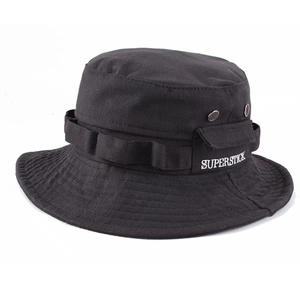 Cappello pescatore tattico nero in cotone con occhielli in metallo e cinturino laterale