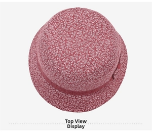 Vue de dessus du chapeau de soleil à fleurs rouges avec nœud pour femmes âgées en coton