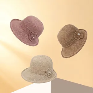 Damen Strick-Sonnenhüte in Rosa Braun und Beige mit Blumen und Perlen