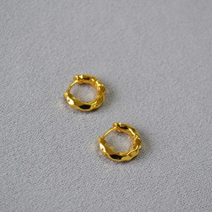 Minimalist gold-plated brass hoop earrings with irregular hammered texture for women