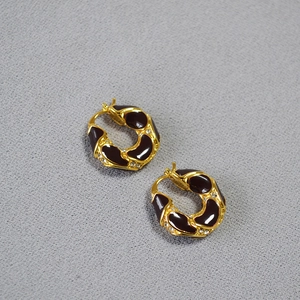 French Vintage Brass 18K Gold Plated Lava Texture Handmade Enamel Burgundy Red Rhinestone Hoop Earrings For Women Jewelry