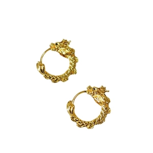 Boucles d'oreilles créoles dragon chinois dorées avec écailles détaillées et design 3D