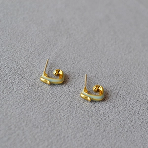 Minimalist dragon-inspired handmade enamel 925 silver needle stud earrings in gold and blue