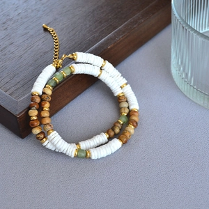 Bohemian double-layer beaded necklace with white shells, brown stones and gold clasp