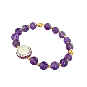 Bracelet en améthyste et perles baroques avec perles d'or et breloque ronde en cristal