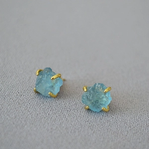 Natural aquamarine raw gemstone stud earrings with gold plated four-prong setting