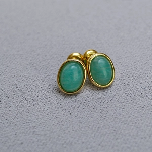 Vintage gold-plated oval stud earrings with emerald green natural amazonite stones