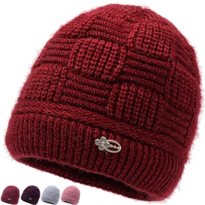Women Winter Warm Knit Beanie Hat Fleece Lined Grid Pattern Pullover Cap With Metal Flower Rhinestone For Elderly Mother