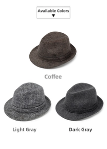 Trois chapeaux fedora à carreaux pour hommes en marron, gris clair et gris foncé