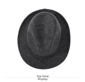 Vue de dessus d'un chapeau fedora tressé gris foncé pour homme avec texture