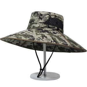 Men's camouflage wide brim outdoor sun hat with breathable mesh and chin strap