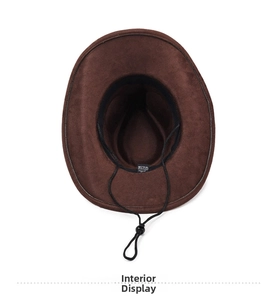 Détail de l'intérieur d'un chapeau de cowboy en suédine avec cordon réglable