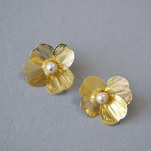 Hollow Flower Stud Earrings 18K Gold Plated Brass Artificial Pearl With 925 Sterling Silver Earring Post Elegant Women
