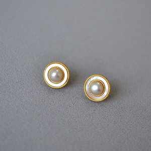 Elegant round freshwater pearl earrings with shell inlay and gold-plated borders