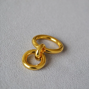 Minimalist gold-plated double interlocking ring with polished geometric finish for women