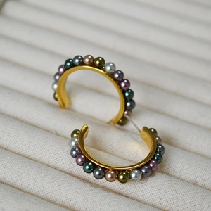 Vintage C-shaped gold hoop earrings featuring multi-color pearls for women