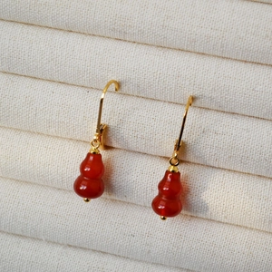 New Chinese style red agate gourd drop earrings with gold hooks for women