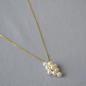 Collier Pendentif Grappe De Raisin Künstliche Perle D'Imitation Cuivre Plaqué Or Bijoux Élégants Pour Femmes Design De Niche