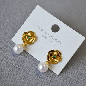 Golden flower earrings with pearls and green gems on S925 silver posts for women