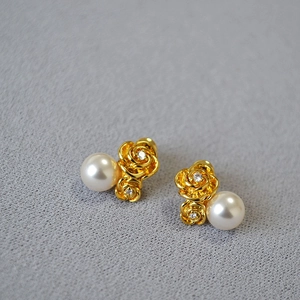 Elegant Rose Flower Stud Earrings With 925 Sterling Silver Post Gold Plated Brass Zirconia Simulated Artificial Pearl Vintage Jewelry Women
