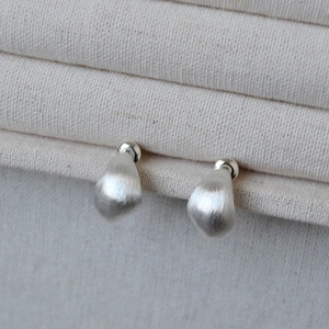 Minimalist Brushed Silver Teardrop Stud Earrings For Women Niche Design Brass Silver Plated Jewelry With 925 Sterling Silver Post