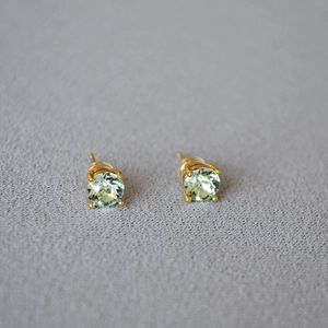 Elegant 925 silver green crystal stud earrings with gold plating for women's jewelry