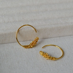 Chic 18K gold plated brass wheat ear hoop earrings with a vintage geometric pattern