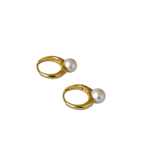 Élégantes boucles d'oreilles créoles dorées avec perles blanches, style coréen épuré