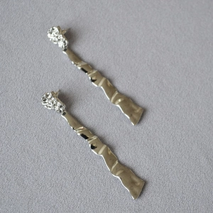 Modern Geometric Wave Copper Earrings With 925 Sterling Silver Earring Post Electroplated Wrinkled Long Drop Earrings For Women