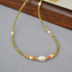 Collier de Perles Fait Main Vintage Avec Perle d'Eau Douce Zirconia Vert Pierre Naturelle Bijoux pour Femmes
