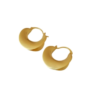 French vintage matte gold geometric C-shaped earrings with brushed metal texture