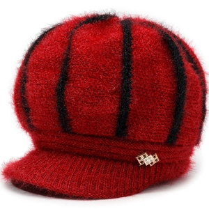 Red winter knit beret with black jacquard stripes and golden decorative buckle