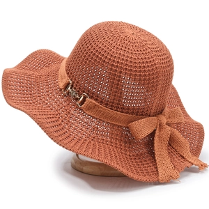 Women's wide brim knitted sun hat in brick red with metal chain and bow detail