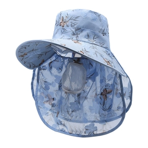 Chapeau de soleil bleu clair à fleurs avec écran facial et bord large anti-UV