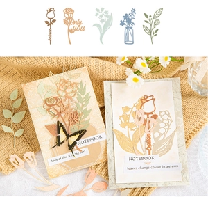 Matrices de découpe botaniques détaillées avec formes de rose et de lys pour scrapbooking
