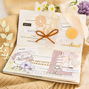 Papier de scrapbooking vintage floral avec bandes ajourées et autocollants pour projets DIY