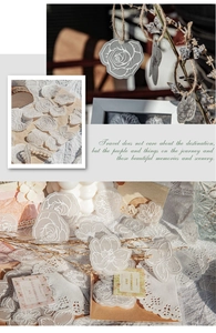 Détail macro de 30 autocollants de fleurs blanches en papier calque pour scrapbooking