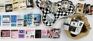 Set de papeterie rétro avec des autocollants vintage et rubans décoratifs de scrapbooking