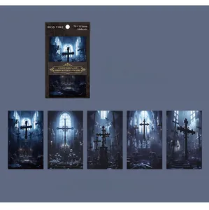 Makro-Detail der Soul Shackles Gothic Sticker mit dunklen mystischen Kreuzen und Totenköpfen