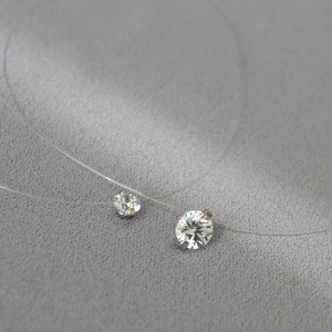 Collier Minimaliste en Zirconia avec Fil de Pêche Invisible pour Femmes Pendentif Solitaire Larmes de Sirène Bijoux de Chaîne Transparente