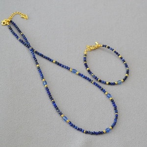 Set di Collana e Bracciale con Perle in Pietra a Venature Blu Vintage Gioielli Placcati in Oro per Donna