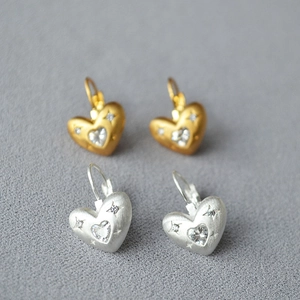 Boucles d'Oreilles Dormeuses Cœur en Zirconia pour Femmes Laiton Brossé Plaqué Or Argent Élégantes Boucles d'Oreilles Étoile